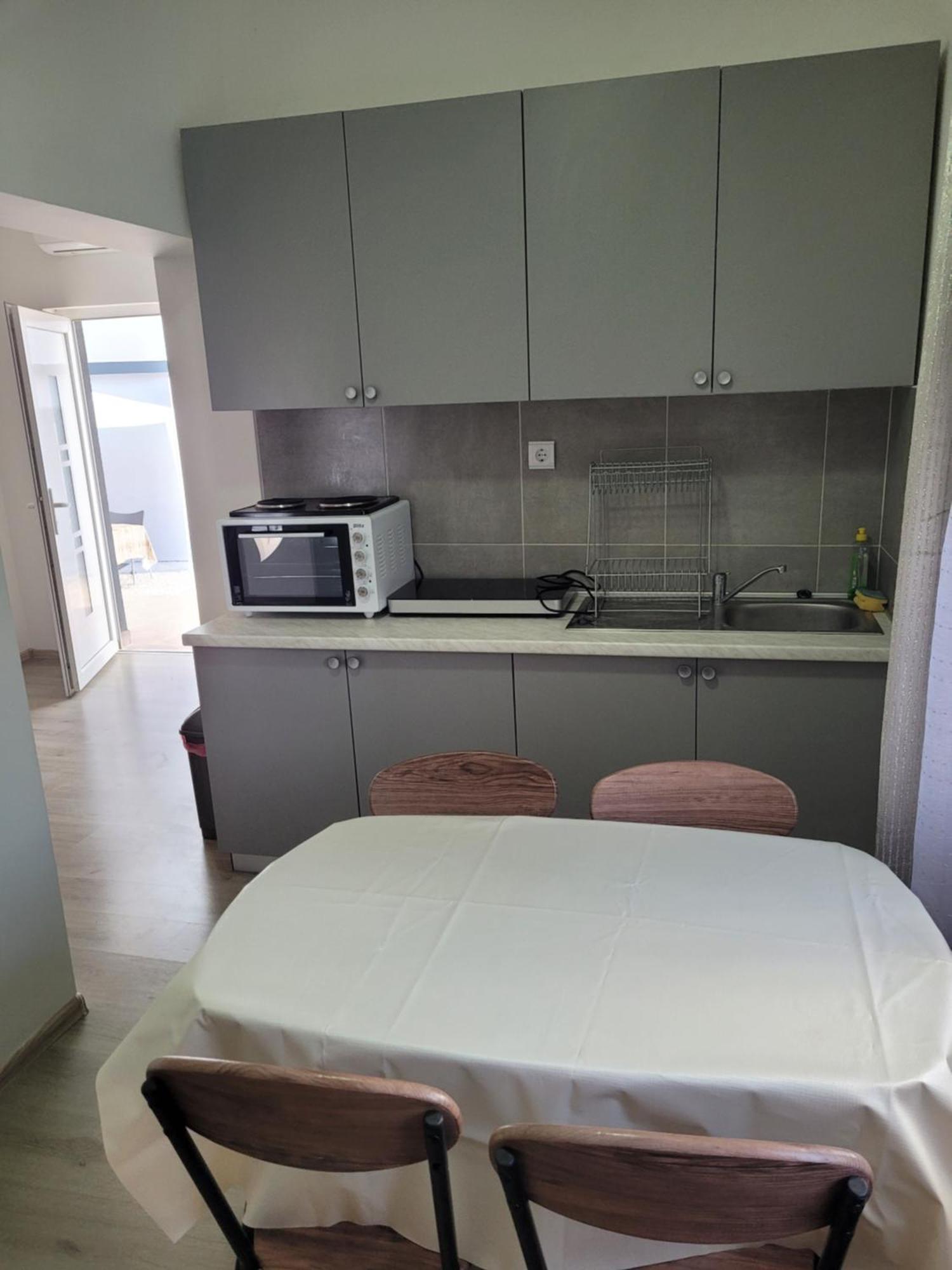Zale Apartmani زادار الغرفة الصورة