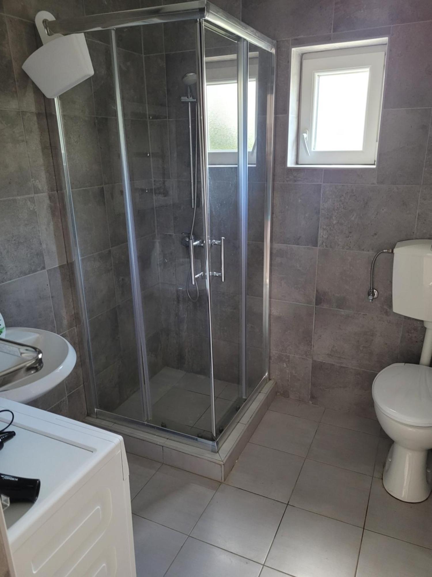 Zale Apartmani زادار الغرفة الصورة