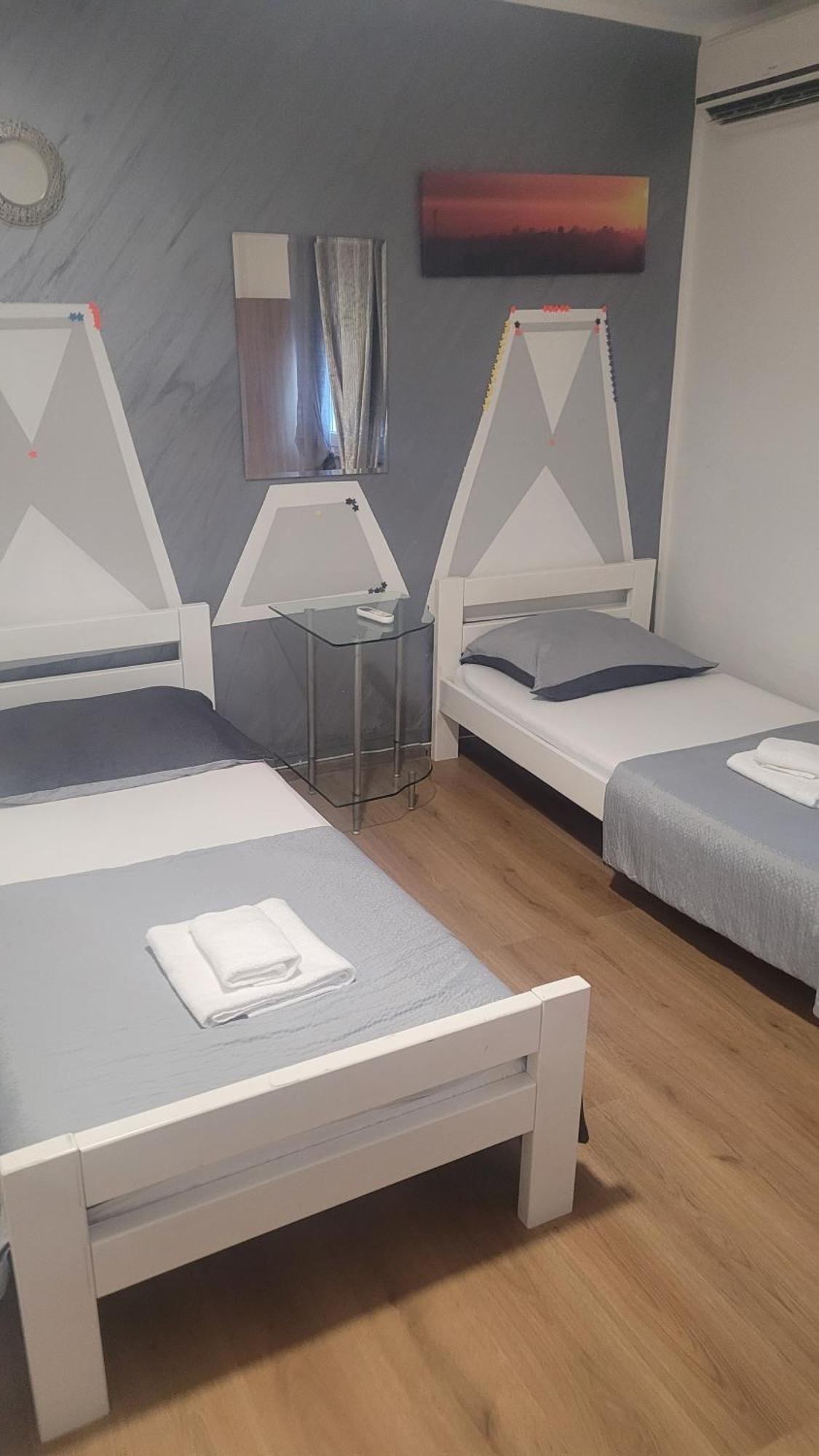 Zale Apartmani زادار المظهر الخارجي الصورة